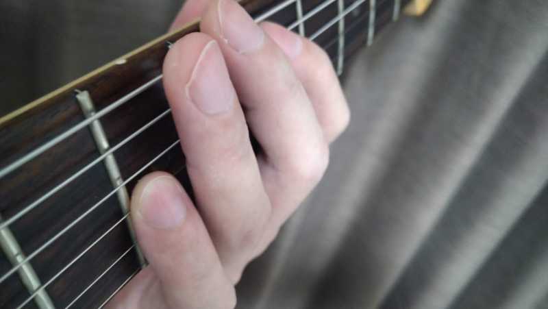 ギターのオクターブ奏法の弾き方と基礎練習の方法 入門編 Issy9174 Official Web Site